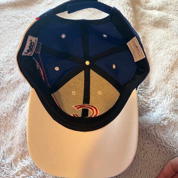 Chicago Cubs Blue and White Baseball Cap - Picture 4 of 9